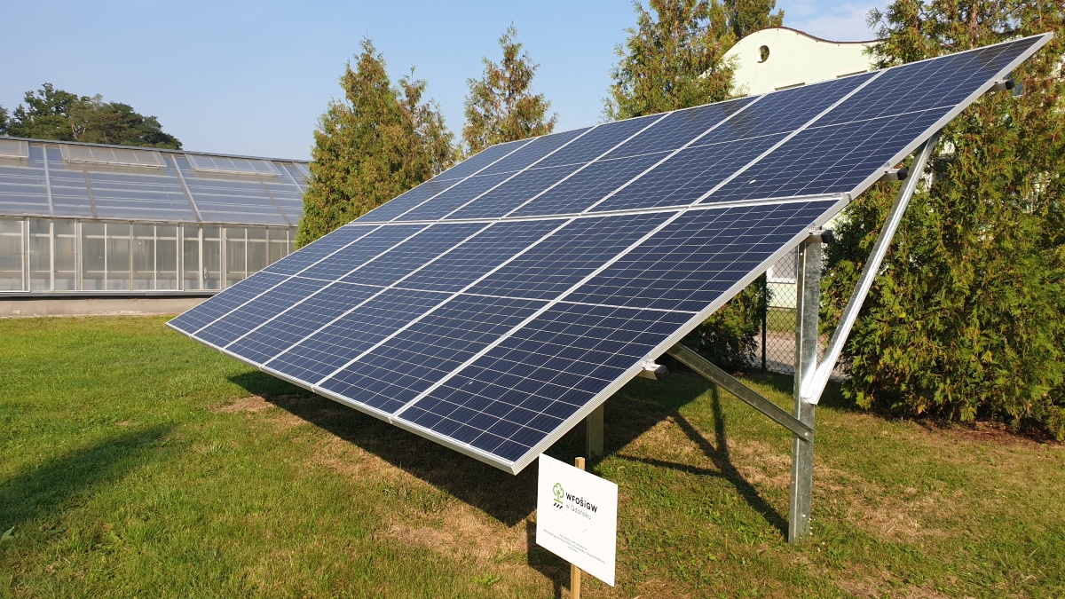 Instalacja fotowoltaiczna na terenie Pomorskiej Izby Rolniczej w Pruszczu Gdańskim 