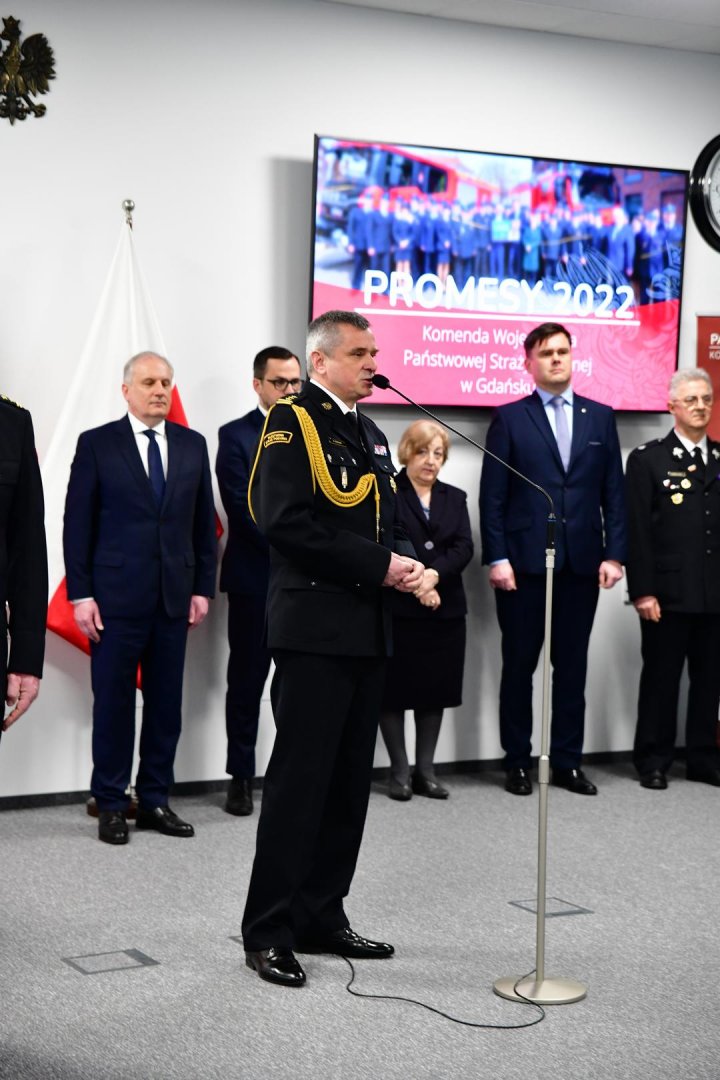 Uroczystość wręczenia promes na zakup samochodów ratowniczo-gaśniczych