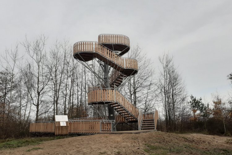 Wieża obserwacyjna w rezerwacie przyrody Beka zdj. WFOŚiGW w Gdańsku
