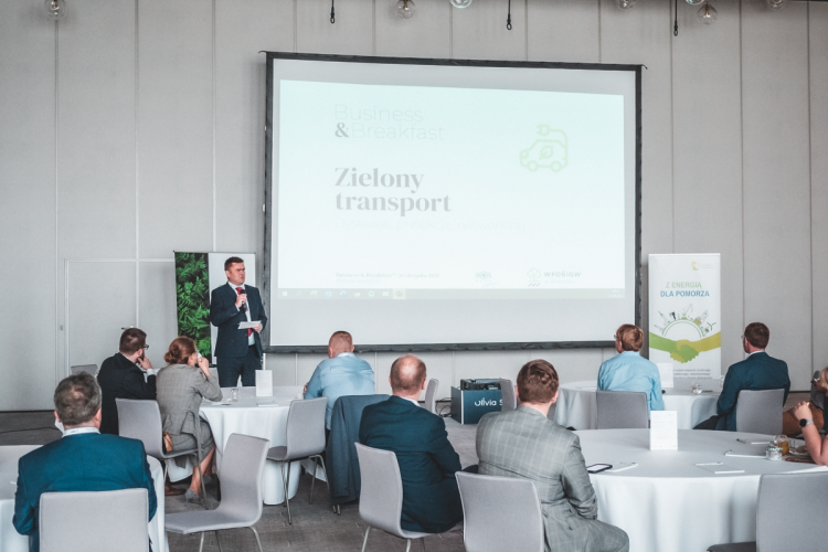 Spotkanie Business Breakfast; na zdjęciu prezes WFOŚiGW w Gdańsku Szymon Gajda zdj. WFOŚiGW w Gdańsku